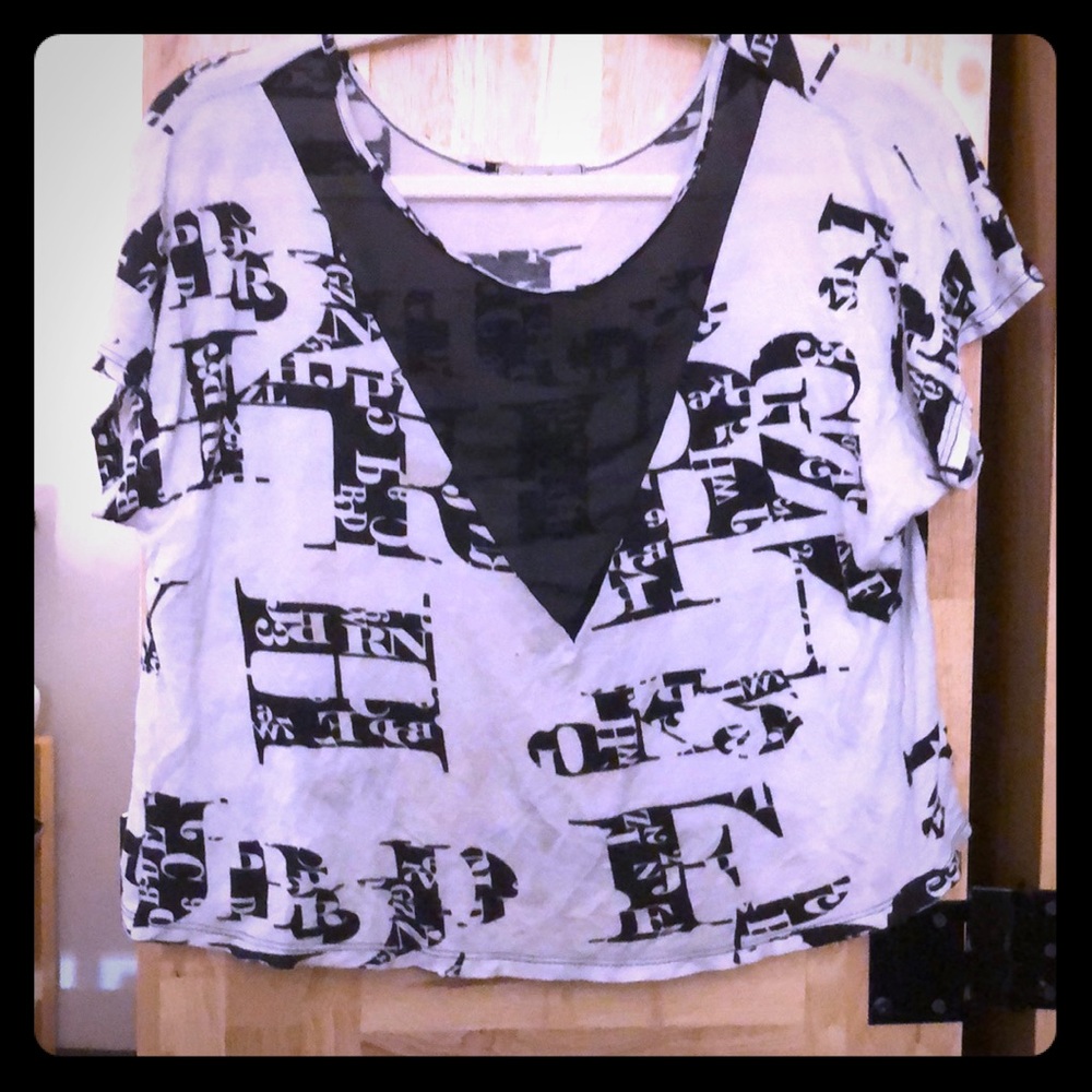 Mesh low cut crop-top